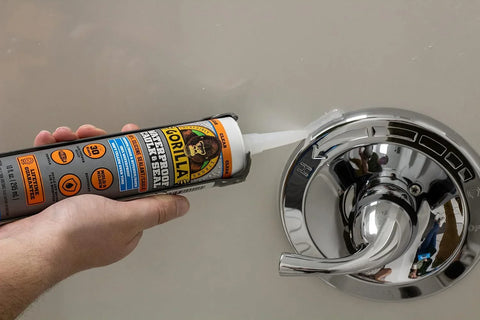 Gorilla Clear 100 Percent Silicone Sealant Caulk and Newborn 189D Drip Free Caulking Gun